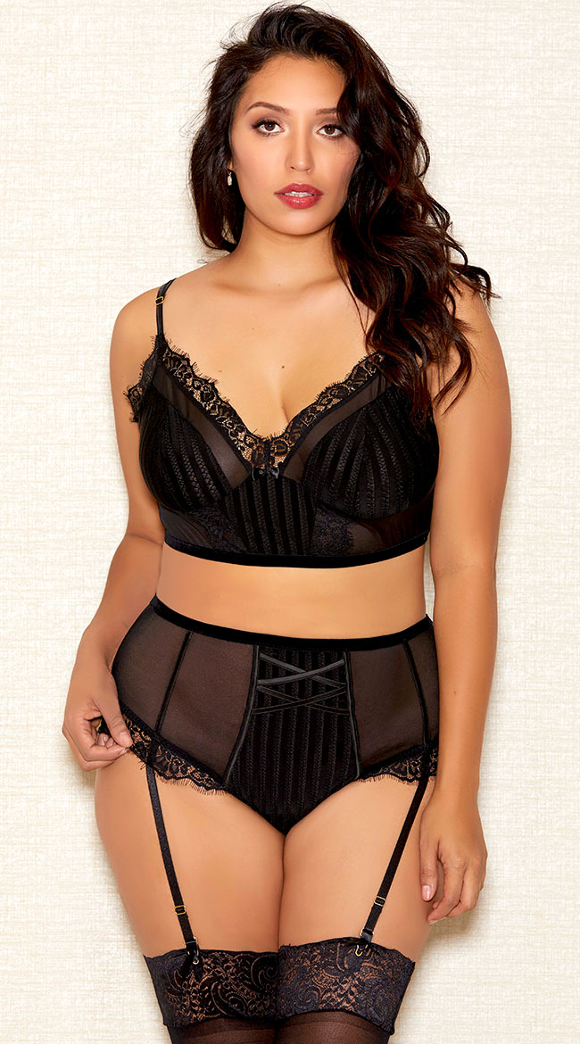 Plus Size Lucky Lady Lace Bra Set by iCollection